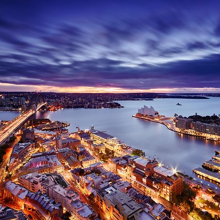 Shangri-La Sydney Esterno foto Sydney Harbour Bridge at night