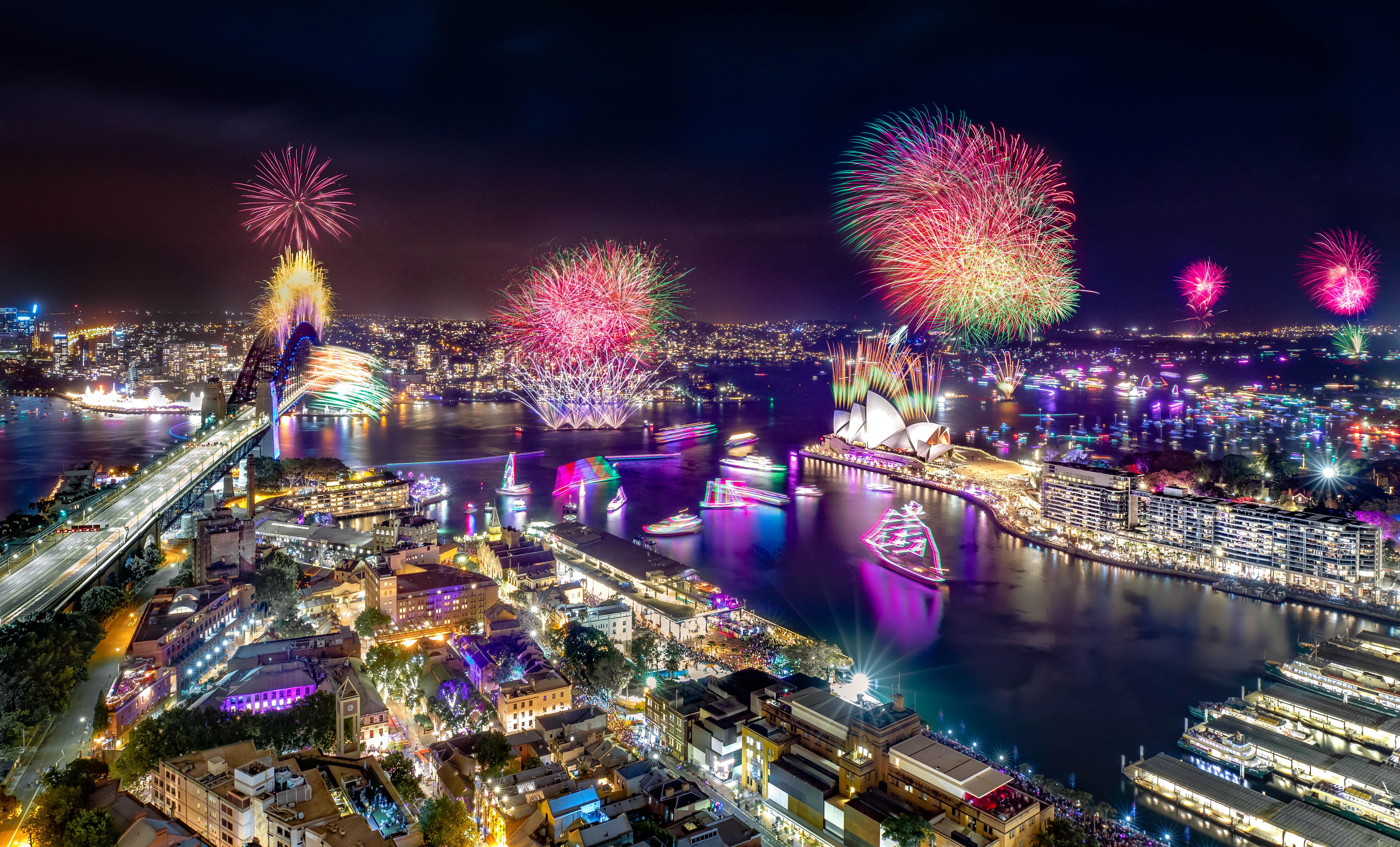 Shangri-La Sydney Esterno foto Sydney Harbour Bridge and Opera House at night
