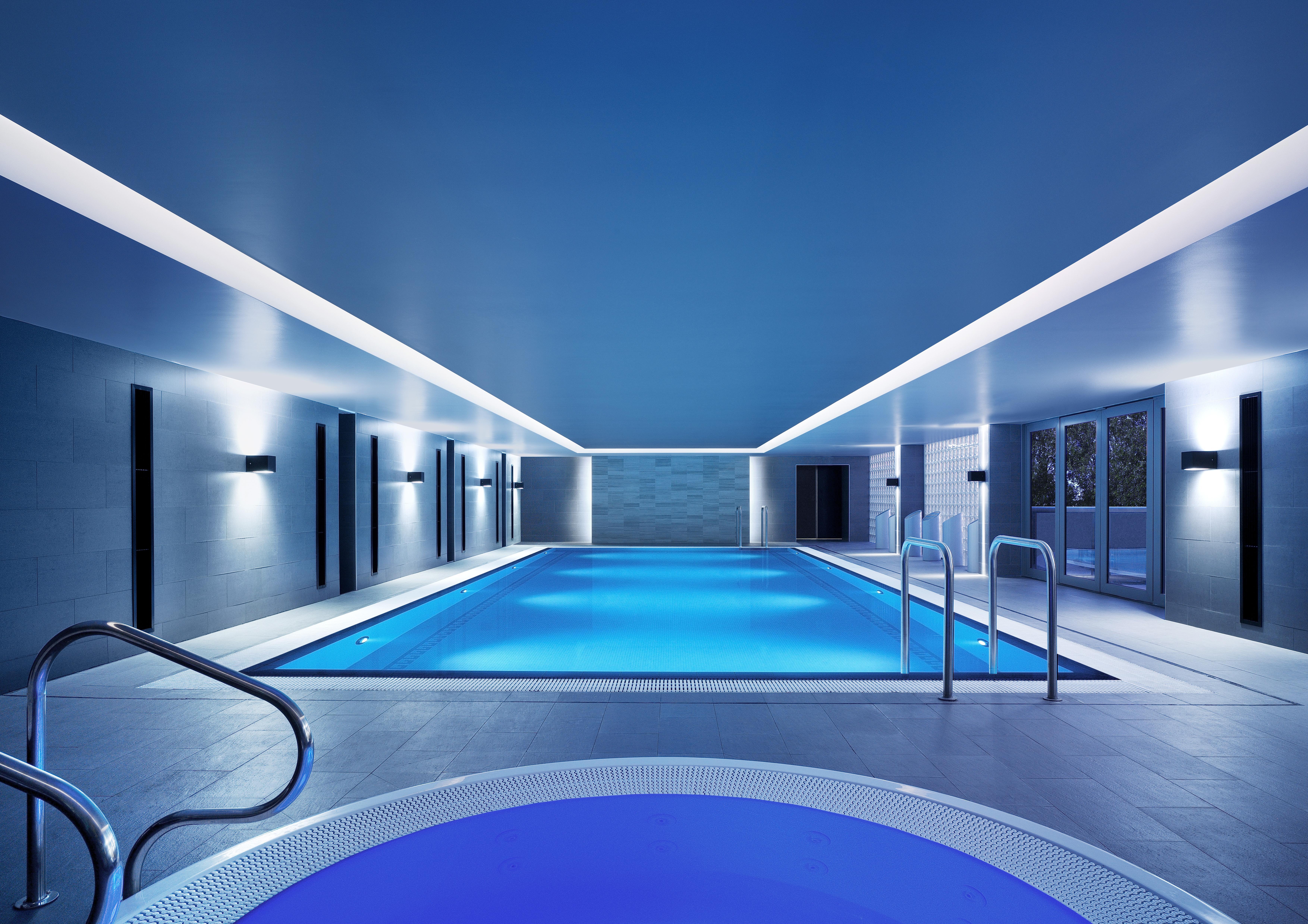 Shangri-La Sydney Esterno foto The swimming pool at the hotel